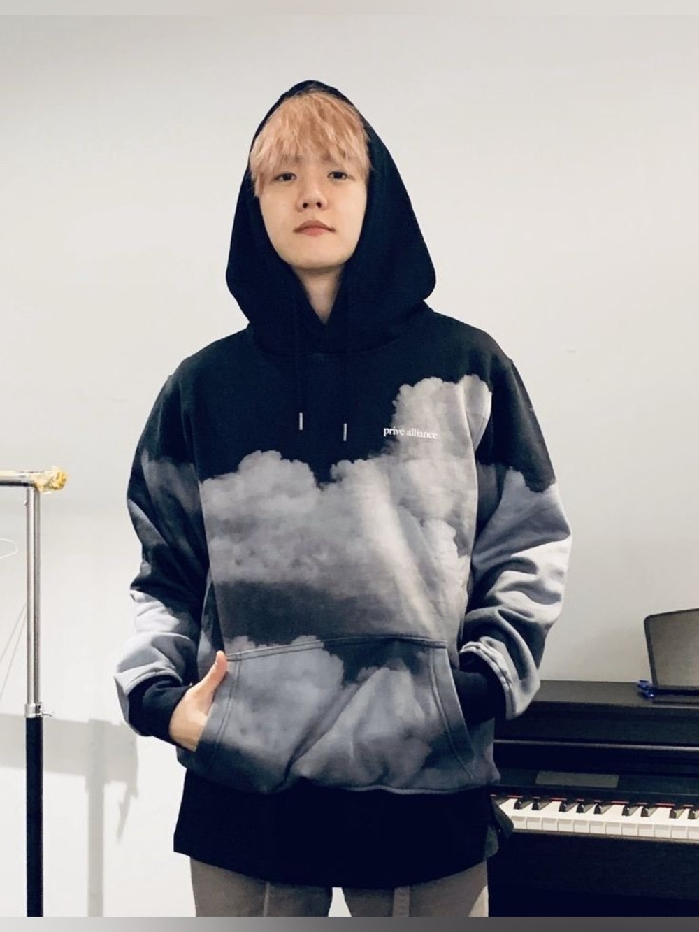 Privé Alliance Behind Clouds Hoodie Black Grey Streetwear Baekhyun Pullover